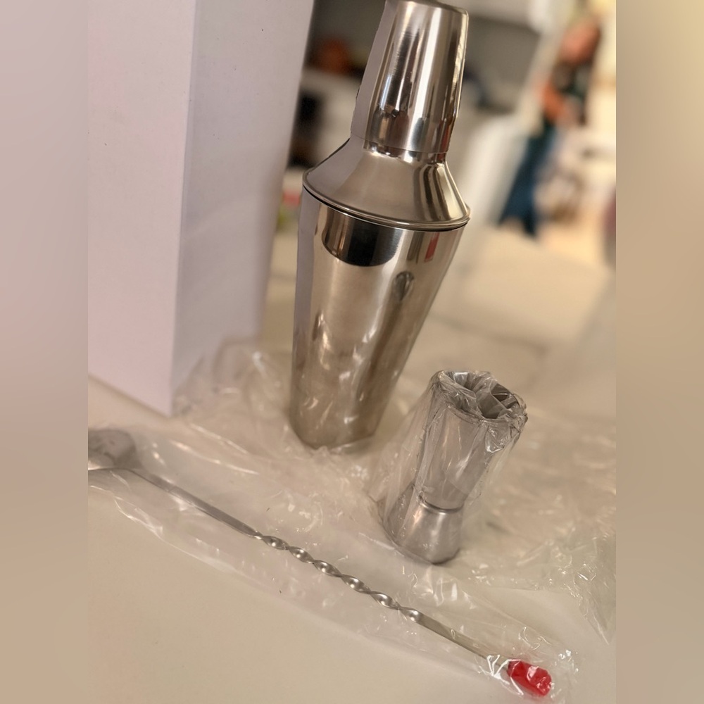 Stainless Steel Cocktail Shaker Set - Silver